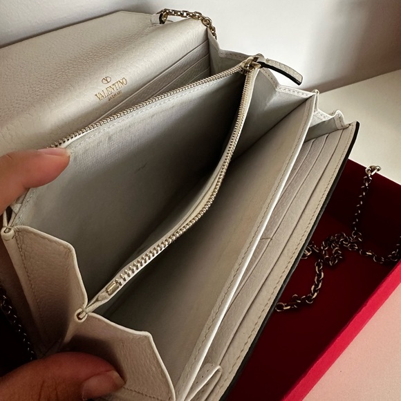VALENTINO GARAVANI Rockstud Wallet On Chain White Full-Set - Picture 9 of 10